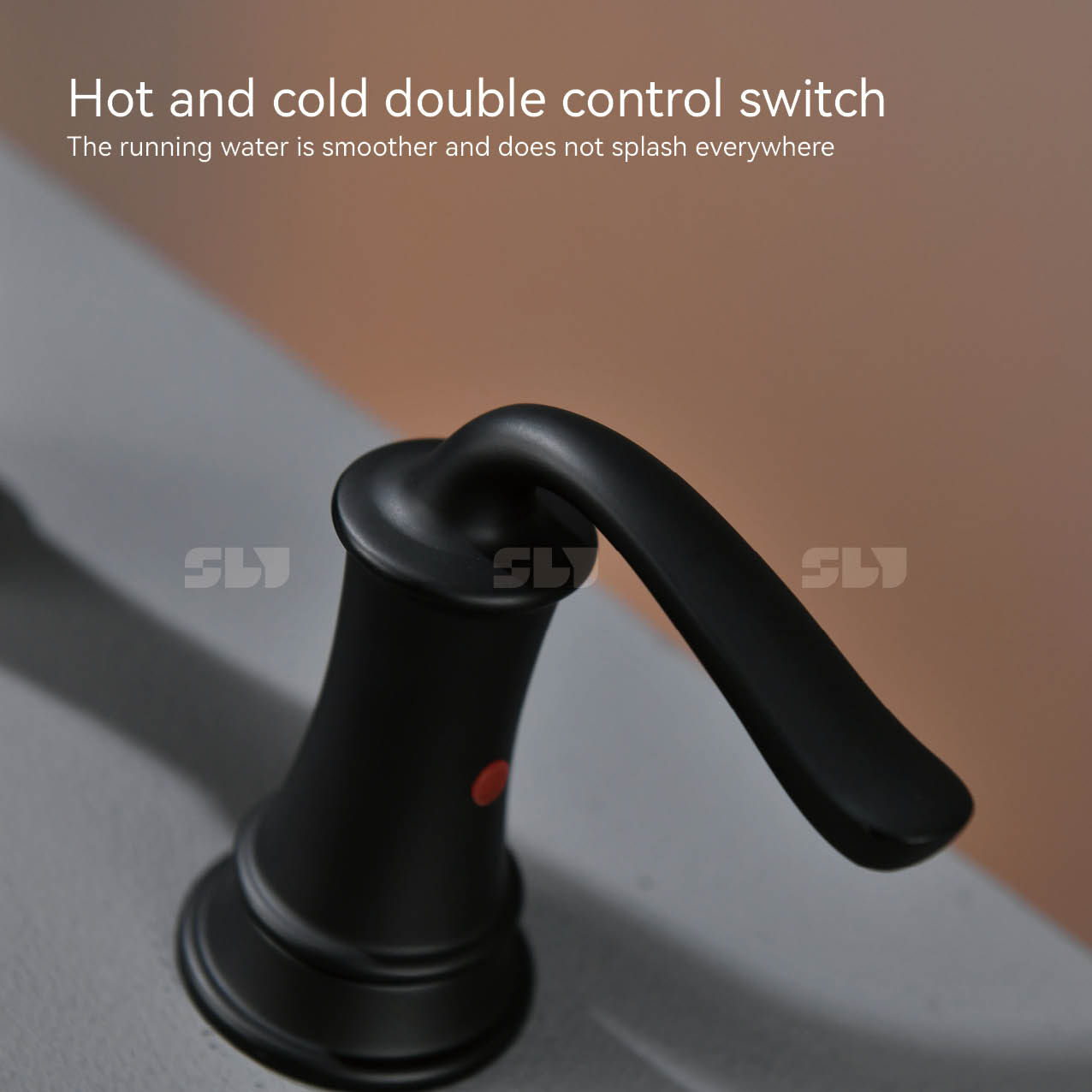 SLY Grifo de lavabo generalizado de dos manijas CWFseries Grifo mezclador de agua para baño Grifo de lavabo de lavado de cara 