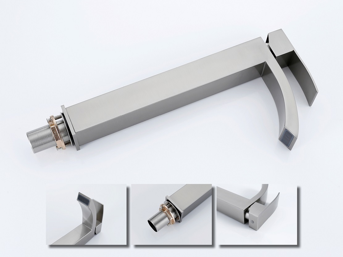 grifo del lavabo del ba&ntilde;o