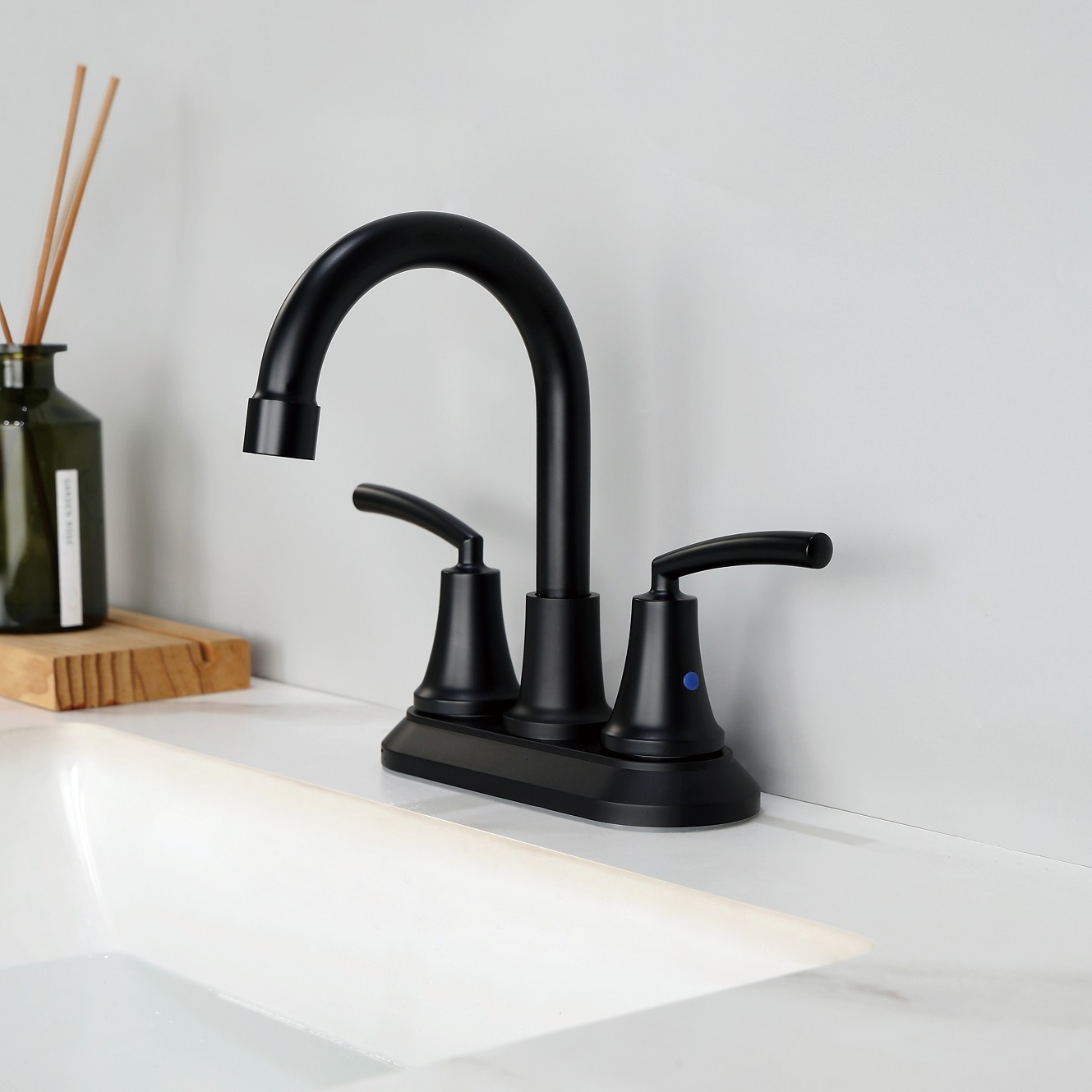 Grifo de baño negro mate de zinc Sly para la batidora de la bañera