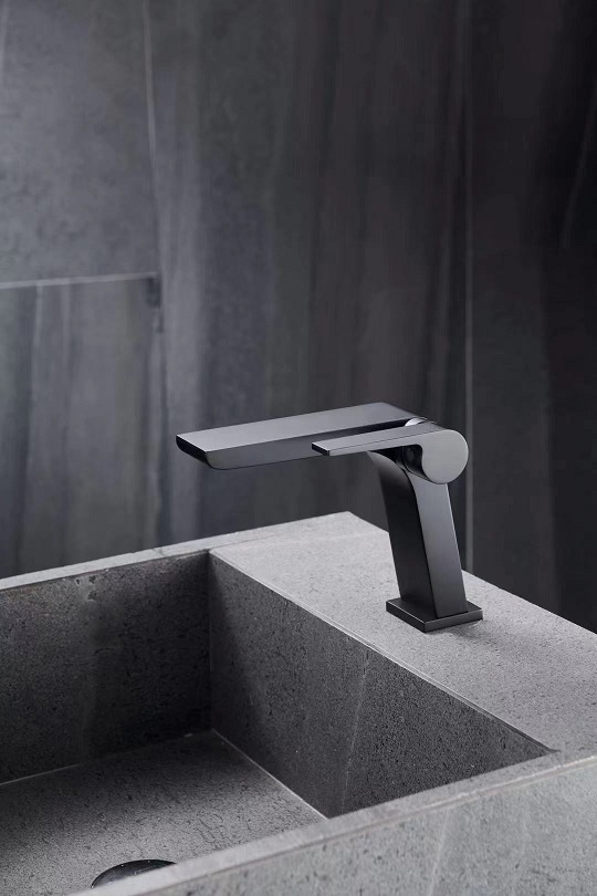 lavabos y grifos de ba&ntilde;o