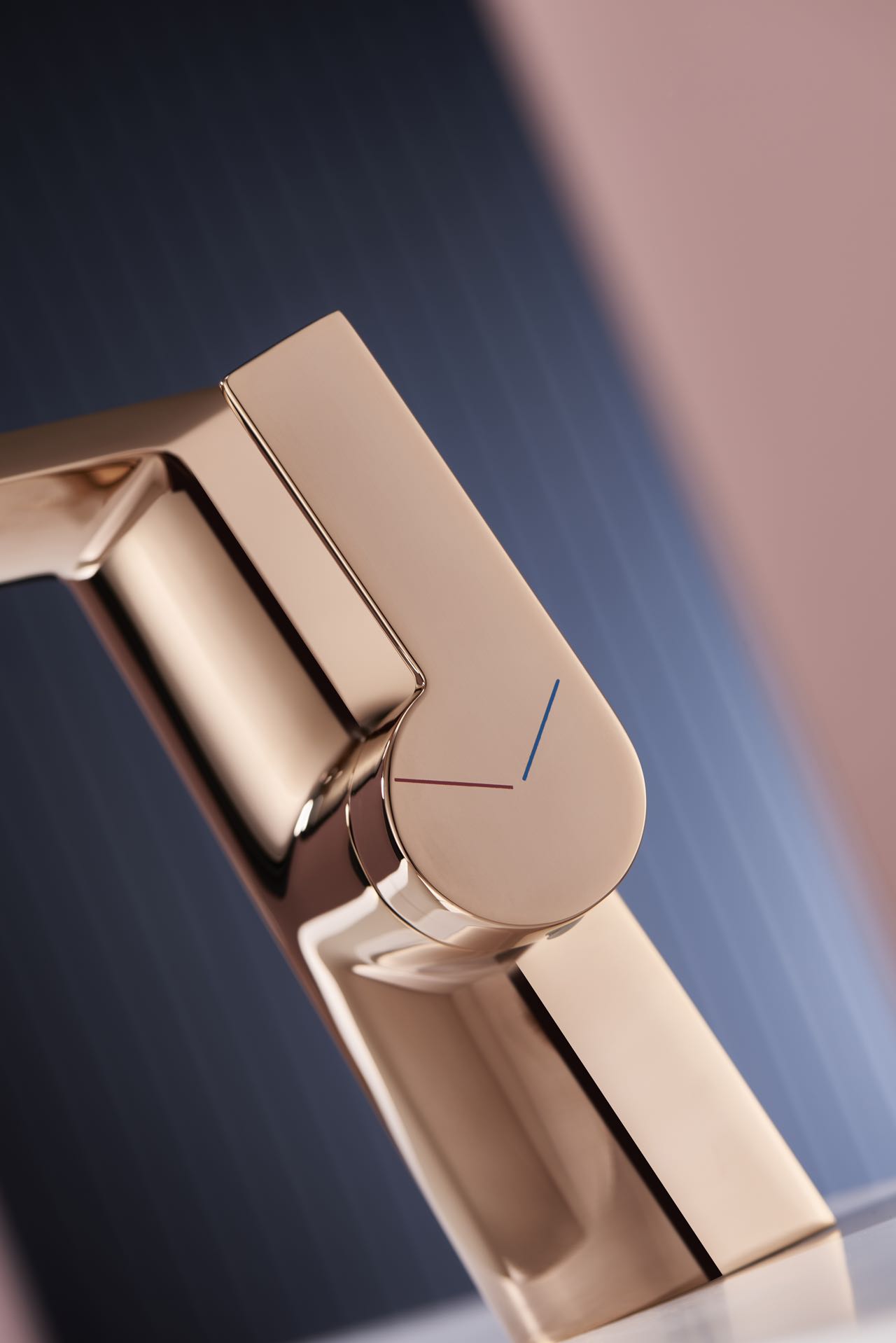 grifo de ba&ntilde;o de n&iacute;quel pulido