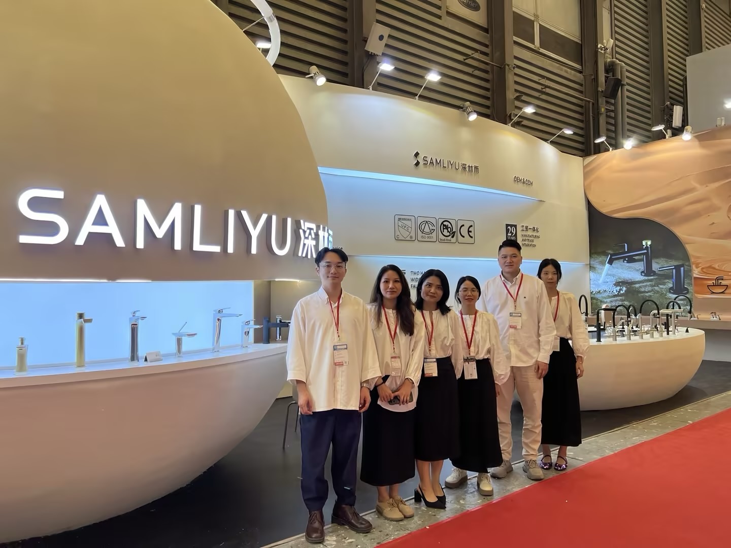 Exposici&oacute;n de cocina y ba&ntilde;o