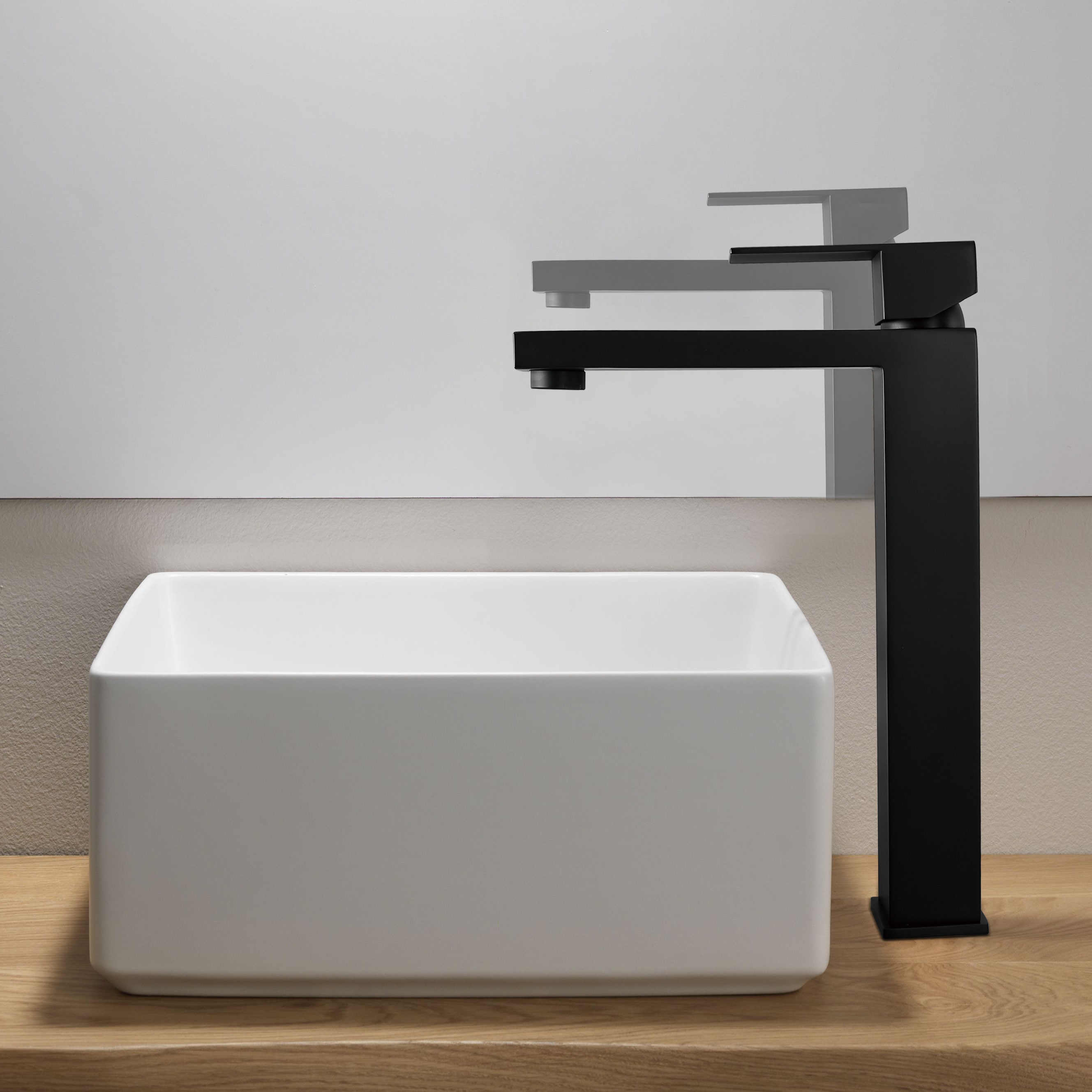 Grifo de baño de acero inoxidable SLY de un solo orificio central