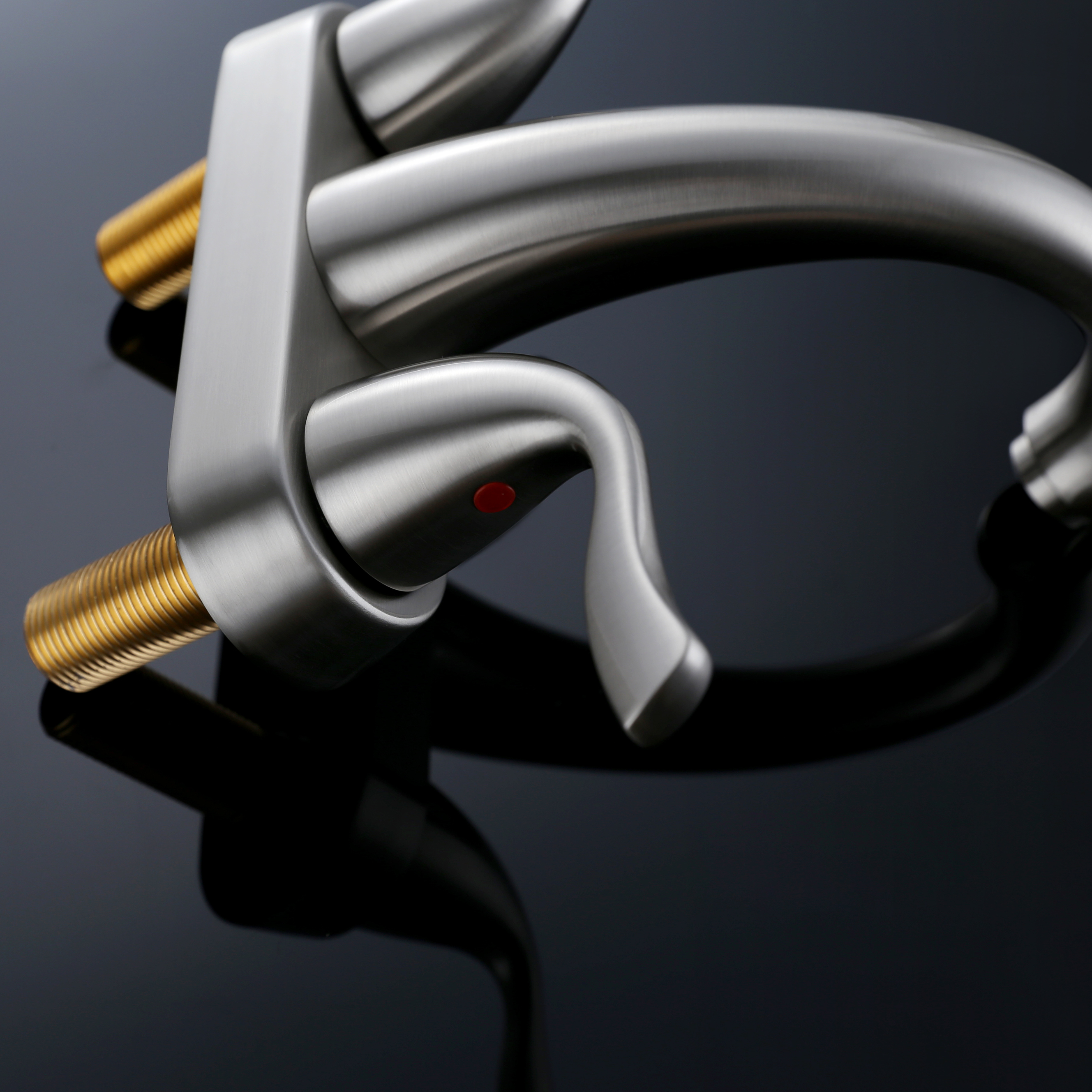 grifo de lavabo antiguo