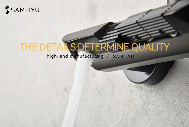 sistema de ducha con mano