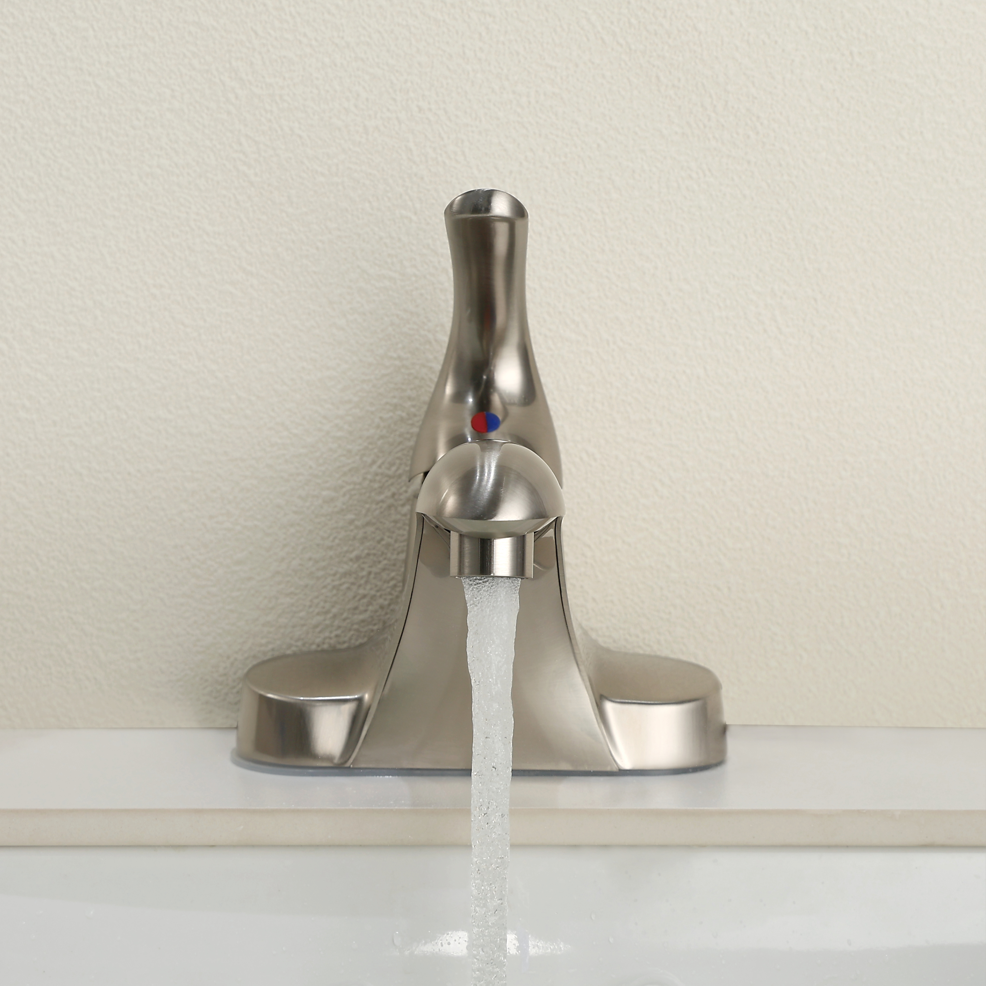 Samliyu 4 pulgadas Mango de un solo mango Tapas de baño Basin Mezcladora grifo y accesorios